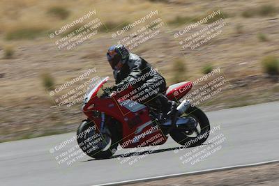 media/Apr-20-2025-AHRMA (Sun) [[393a79c373]]/Race/Group 8/Turn 4b/